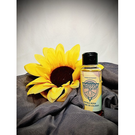 1747-PARFUM NA PRANIE PETALI DI ROSA E FIOR DI CILIEGIO, 120ml